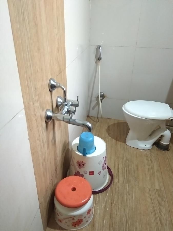 Iroomz Dwaraka Residency Белларі Екстер'єр фото